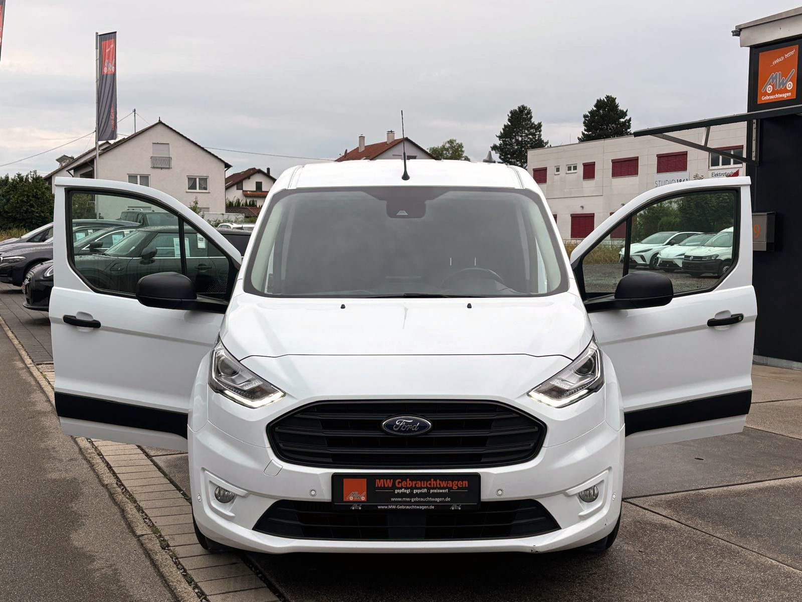 Fahrzeugabbildung Ford Transit Connect Kasten Trend Autom. SHZ KAM PDC