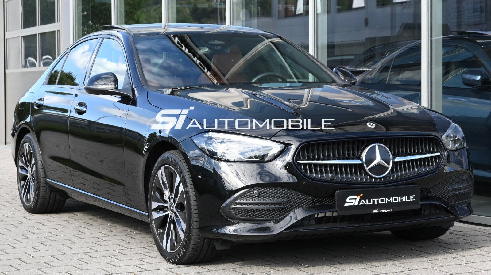 Fahrzeugabbildung Mercedes-Benz C 400 e 4M. NIGHT °ACC°AHK°HUD°MEMO°PANO°SITZKLI