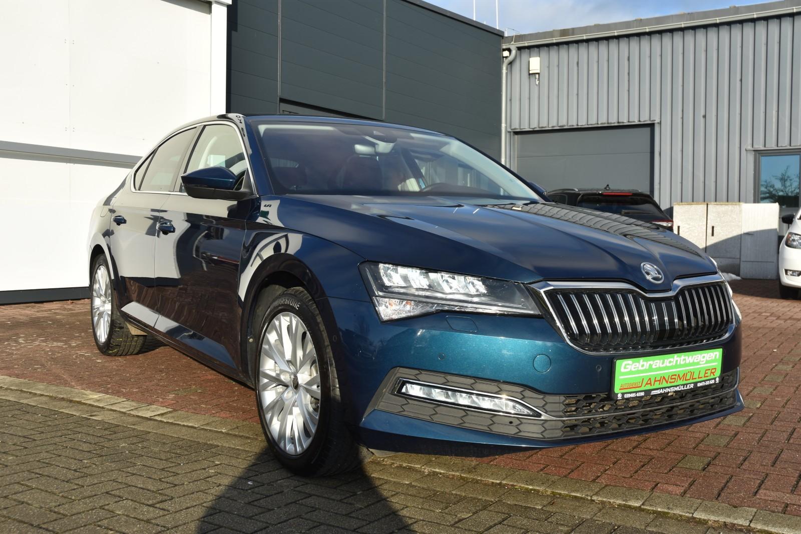 Skoda Superb 2.0 TSI Style*LED*Navi*AHK*ACC*Rückcam.*