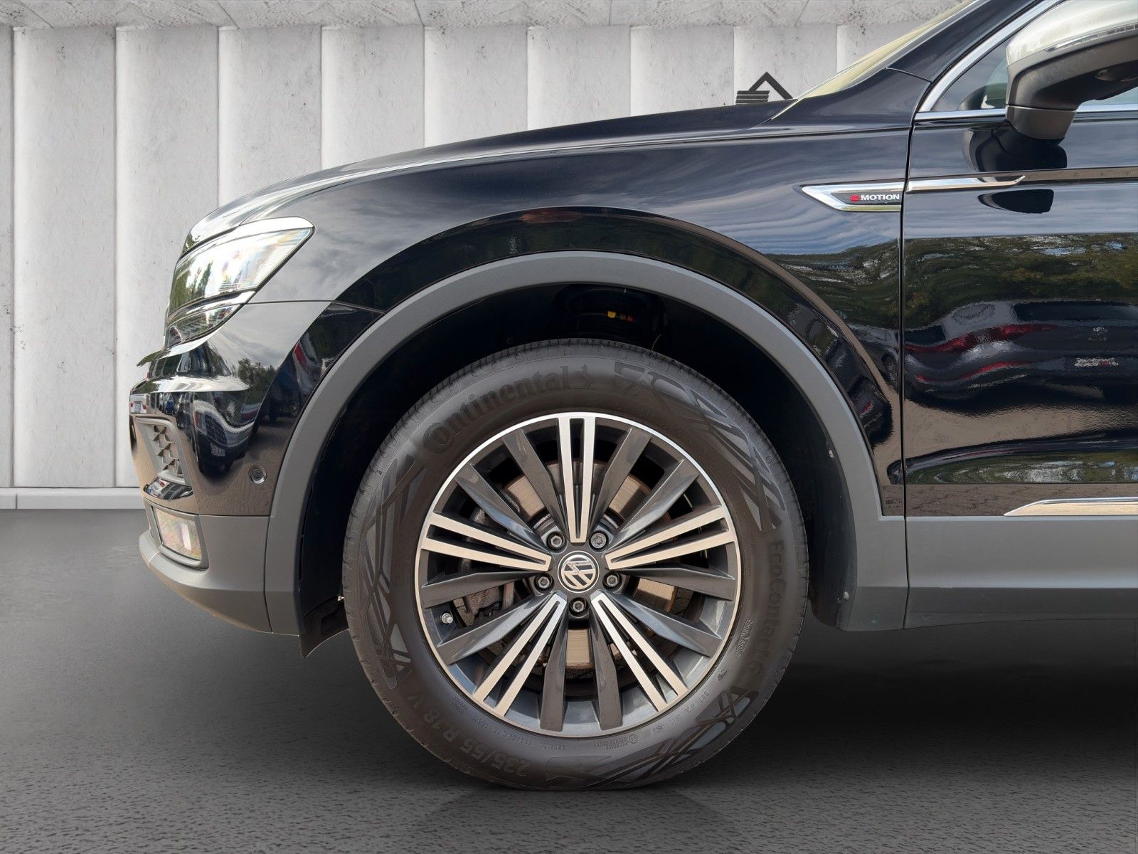 Fahrzeugabbildung Volkswagen Tiguan Allspace Highline 4Motion*7Sitzer*Pano**