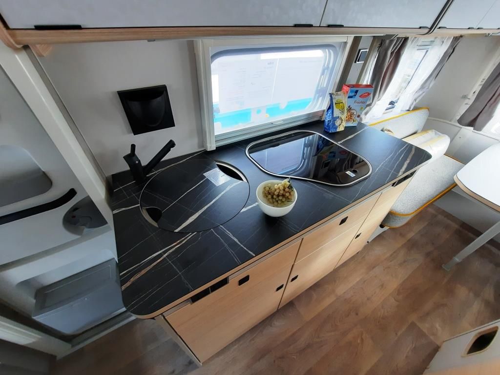 Fahrzeugabbildung HYMER / ERIBA / HYMERCAR Touring 560 Verfüg./Sparen Sie 10.725,- €