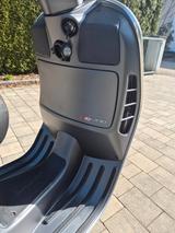 Vespa GTS 300 - VESPA 300