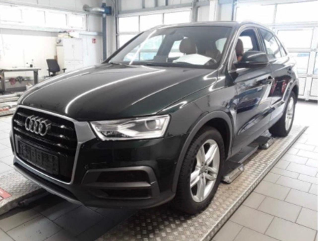 Audi Q3 2.0 TDI quattro Audi Exclusive*Bose*Xenon*Kam