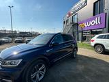 Volkswagen Tiguan R-Line 2.0 4Mot.Pano Navi PDC  Alcantara
