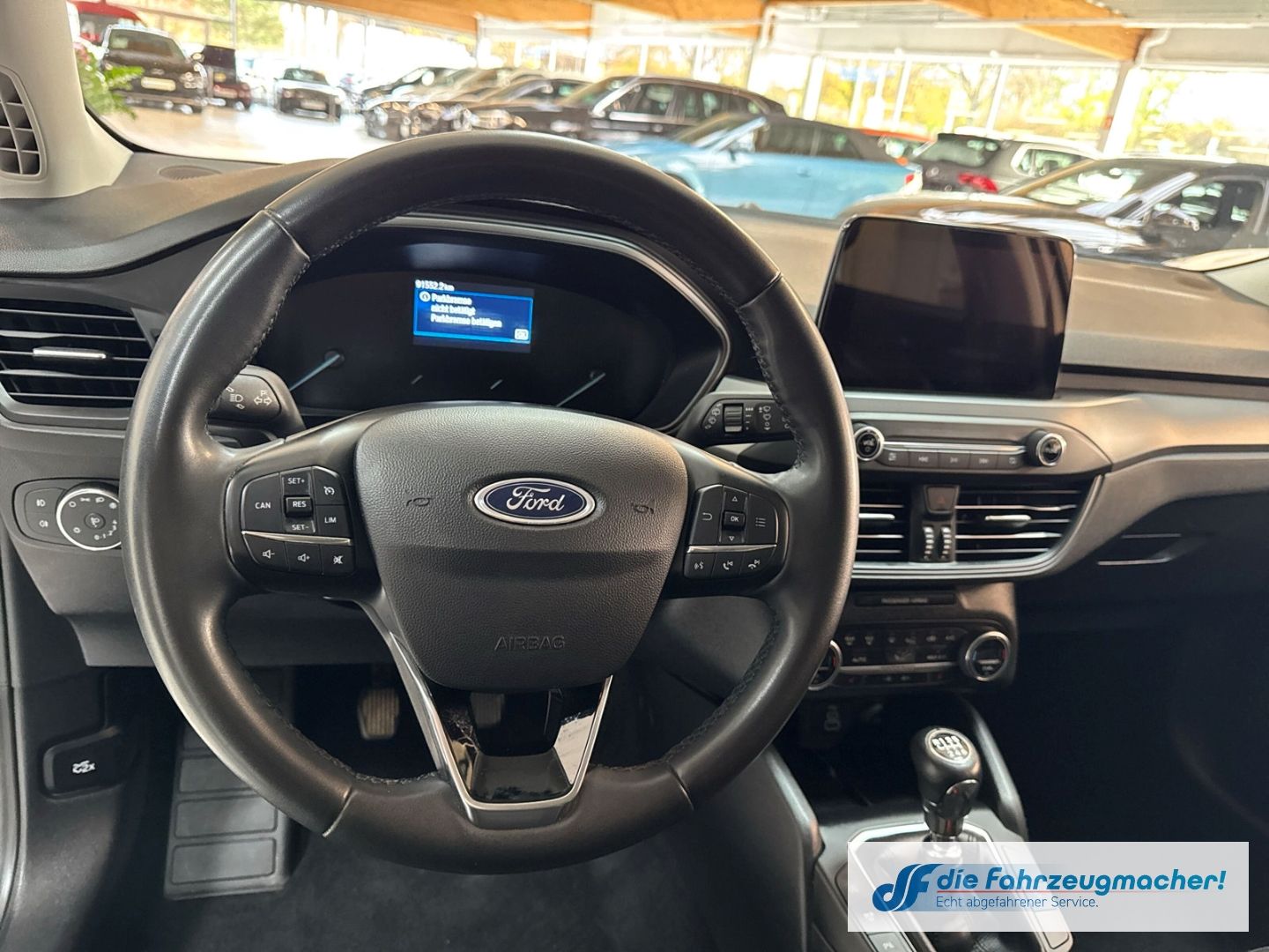 Fahrzeugabbildung Ford Focus Turnier Cool & Connect Navi LED Apple CarP