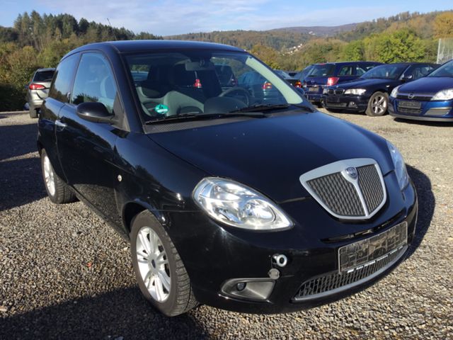 Lancia Ypsilon 1.2 8V