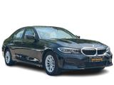 BMW 320i Sport Line SHZ*PDC*Lenkradheiz.*SpurhalteAs - BMW 3er Reihe in Essen
