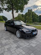 BMW 523i Touring M Paket - Edition Sport 8fach AHK - BMW 523 in Solingen