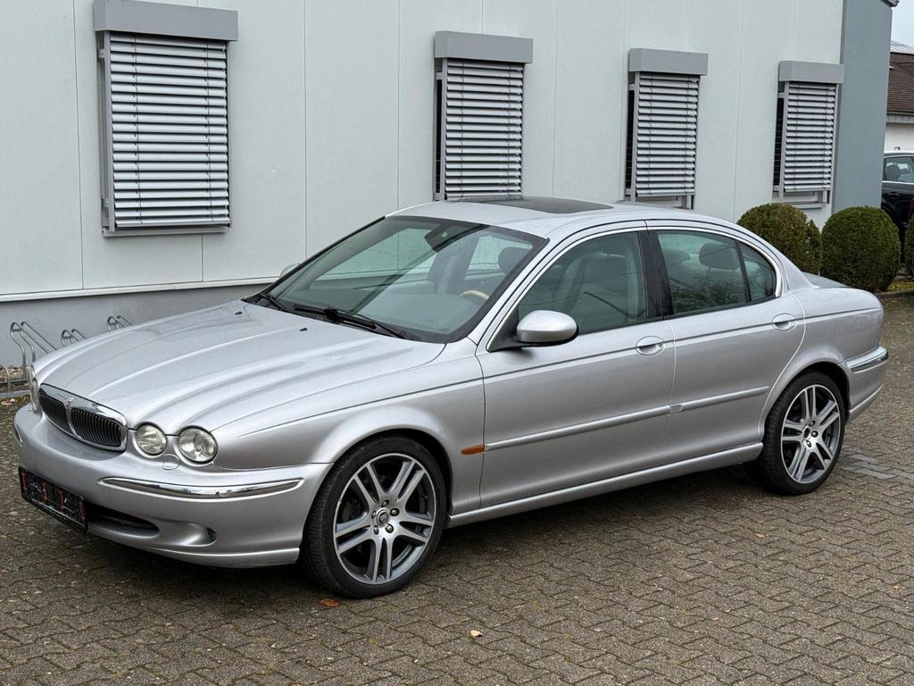 Jaguar X-Type