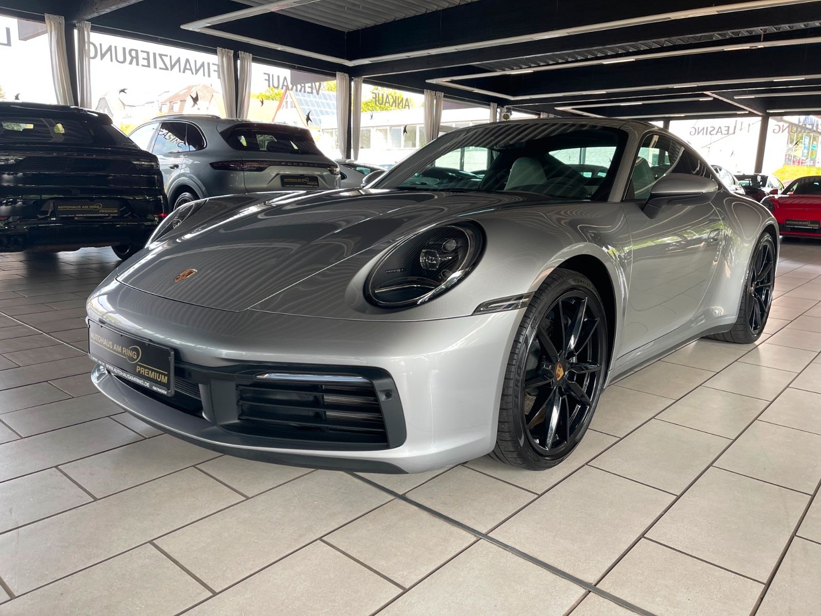 PORSCHE 992 Carrera Coupé SPORTABGAS BOSE 14WEGE CAM DAB