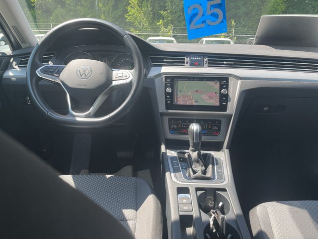 Passat Variant Conceptline TSi DSG Navi Standh.