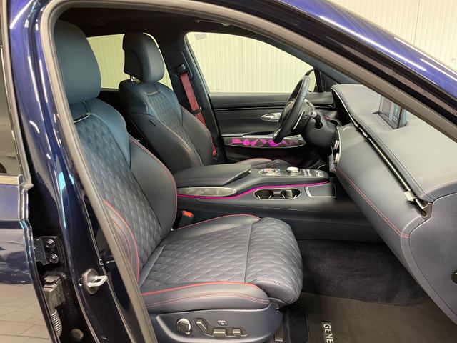 GV70 Luxury 2.5 T-GDI 4WD PANO NAVI LED