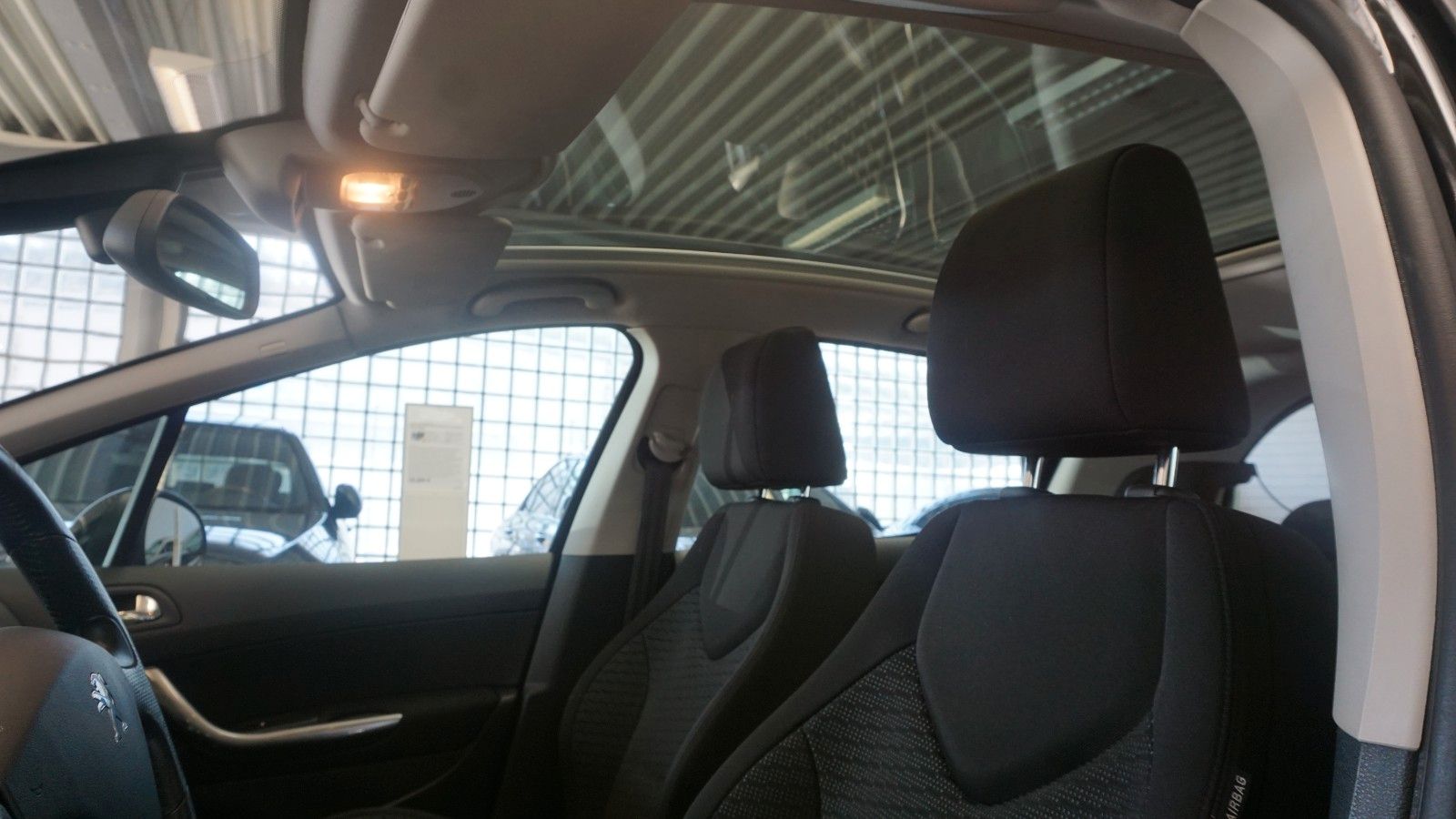 Fahrzeugabbildung Peugeot 308 Allure *1.Hand*Panoramadach*