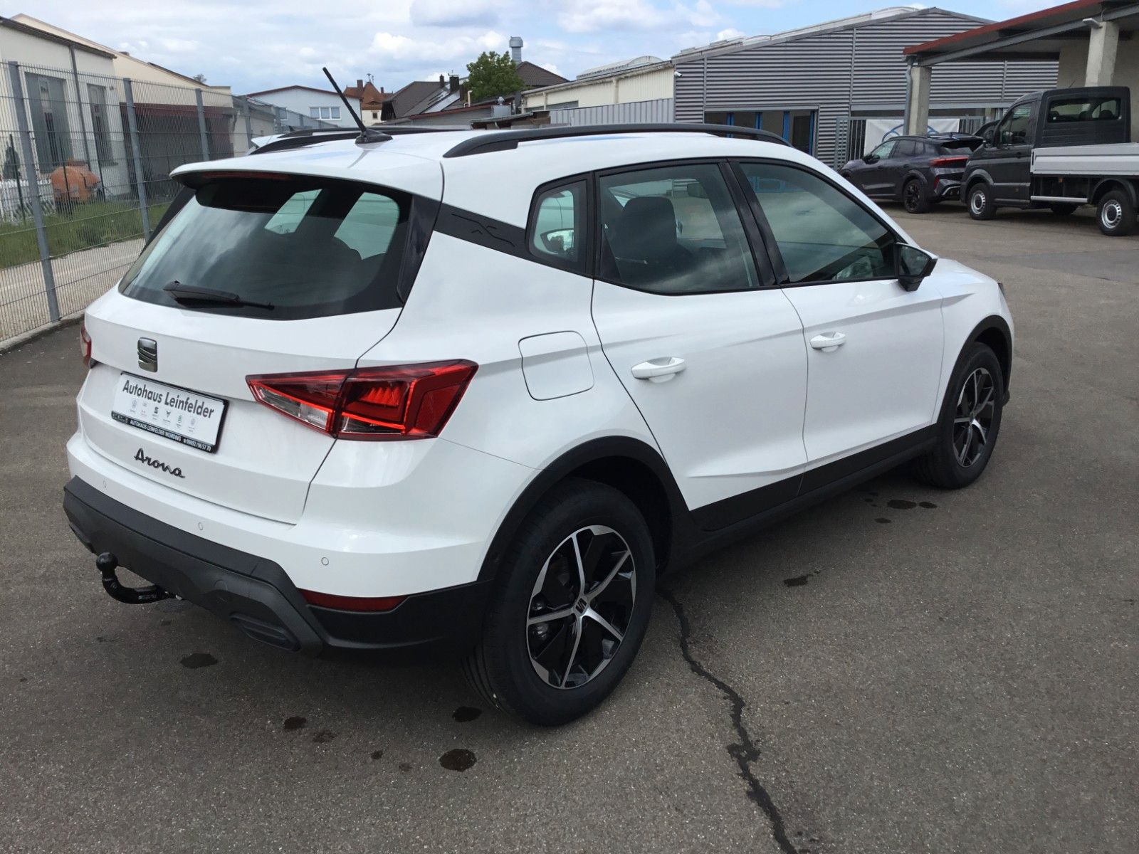 Fahrzeugabbildung SEAT Arona 1.0 TSI Style DSG+AHK+ACC+Navi+Kamera