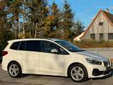 BMW 220  Gran Tourer 220 d xDrive/7 SITZER/LED - BMW 2er Reihe mit Diesel-Antrieb: Geländewagen