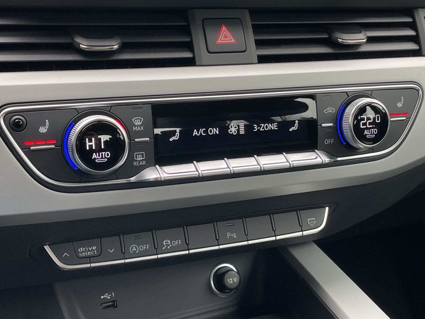 A4 Avant 40 2.0 TFSI S tronic AHK/Kamera/App-Con