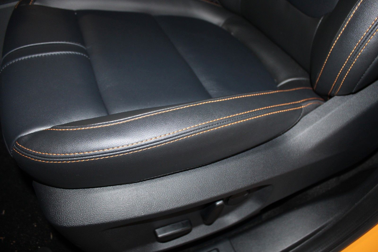 Fahrzeugabbildung Ford Ranger Wildtrak PHEV Aut. AHK LED TECHNOLOGIE P.