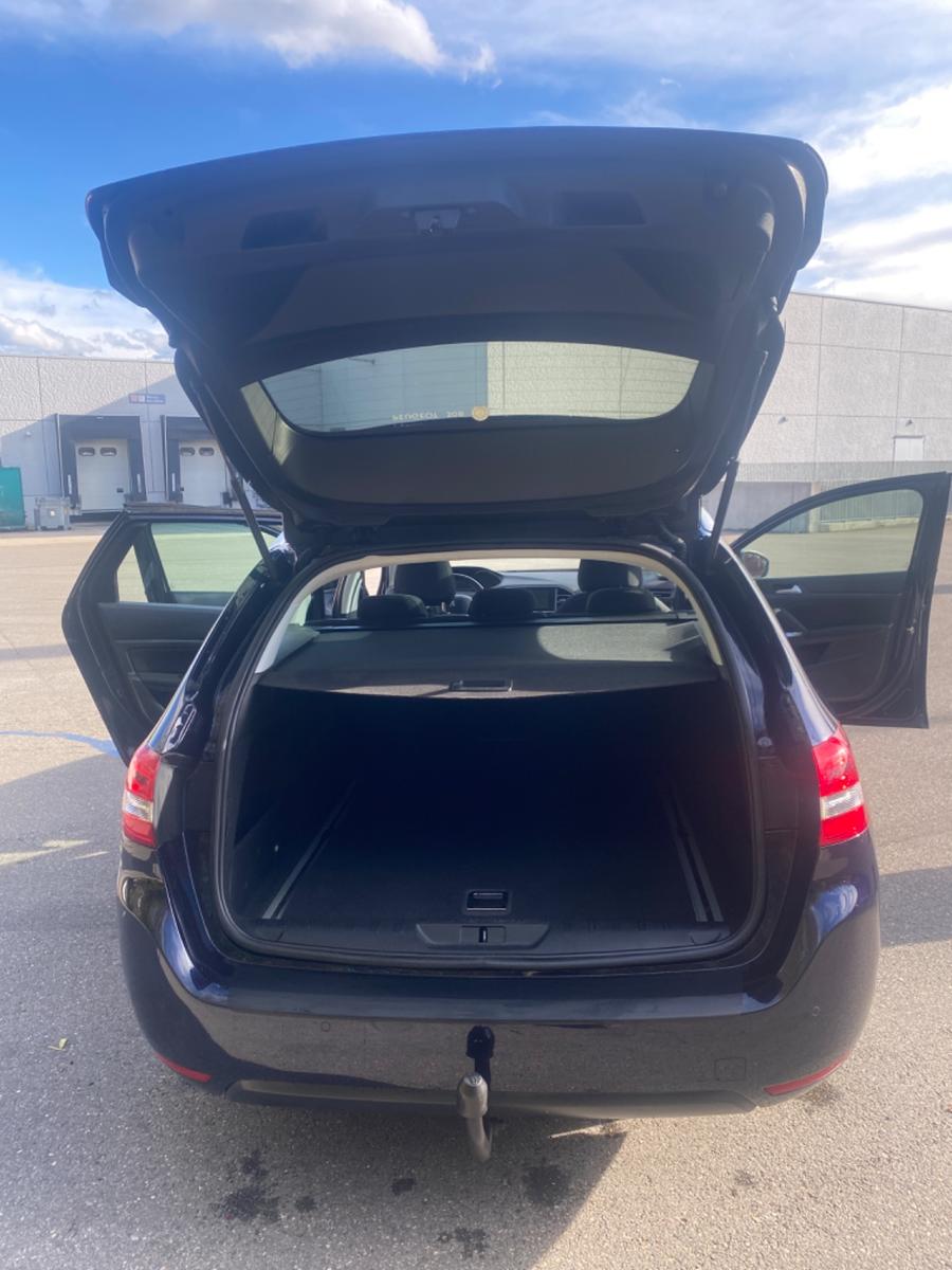Peugeot 308 2015 — photo 23