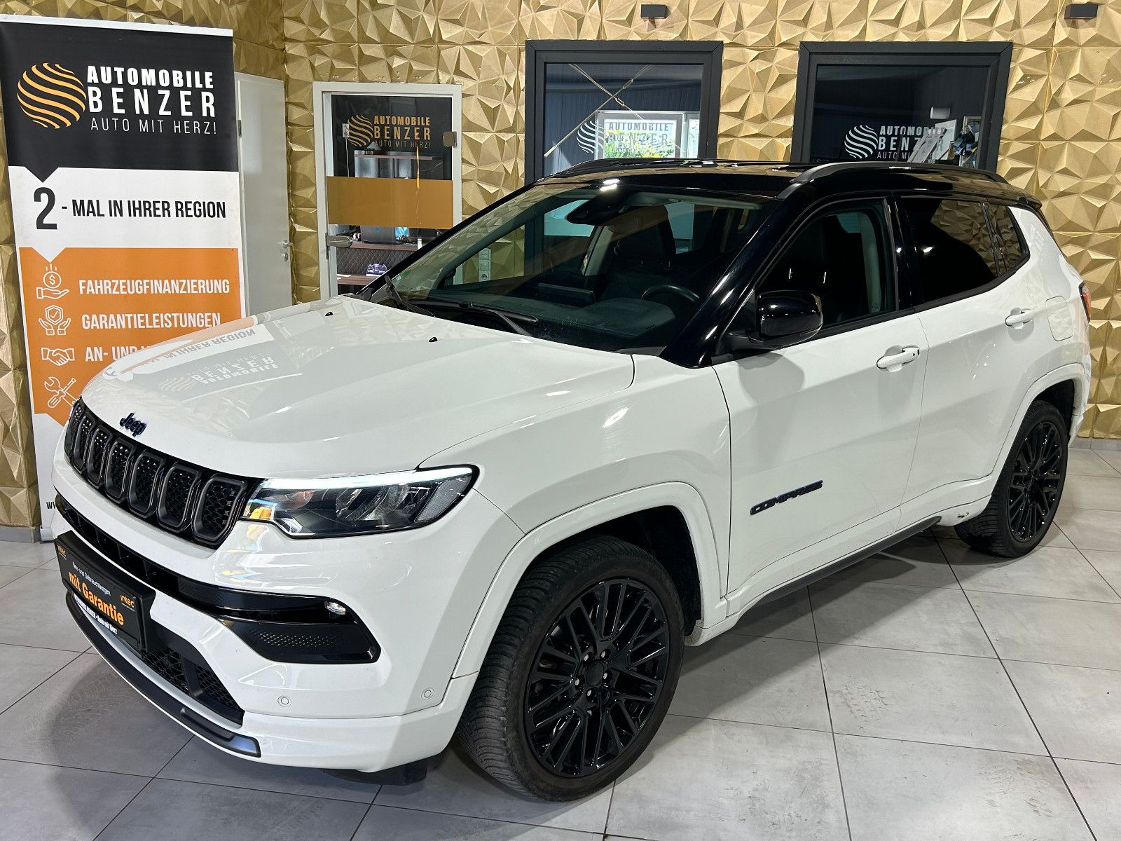 Fahrzeugabbildung Jeep Compass S Plug-In Hybrid 4WD/KAMERA/ACC/NAVI/DAB