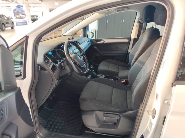 Touran 1.6 TDI *Navi*APP*Tempomat*PDC