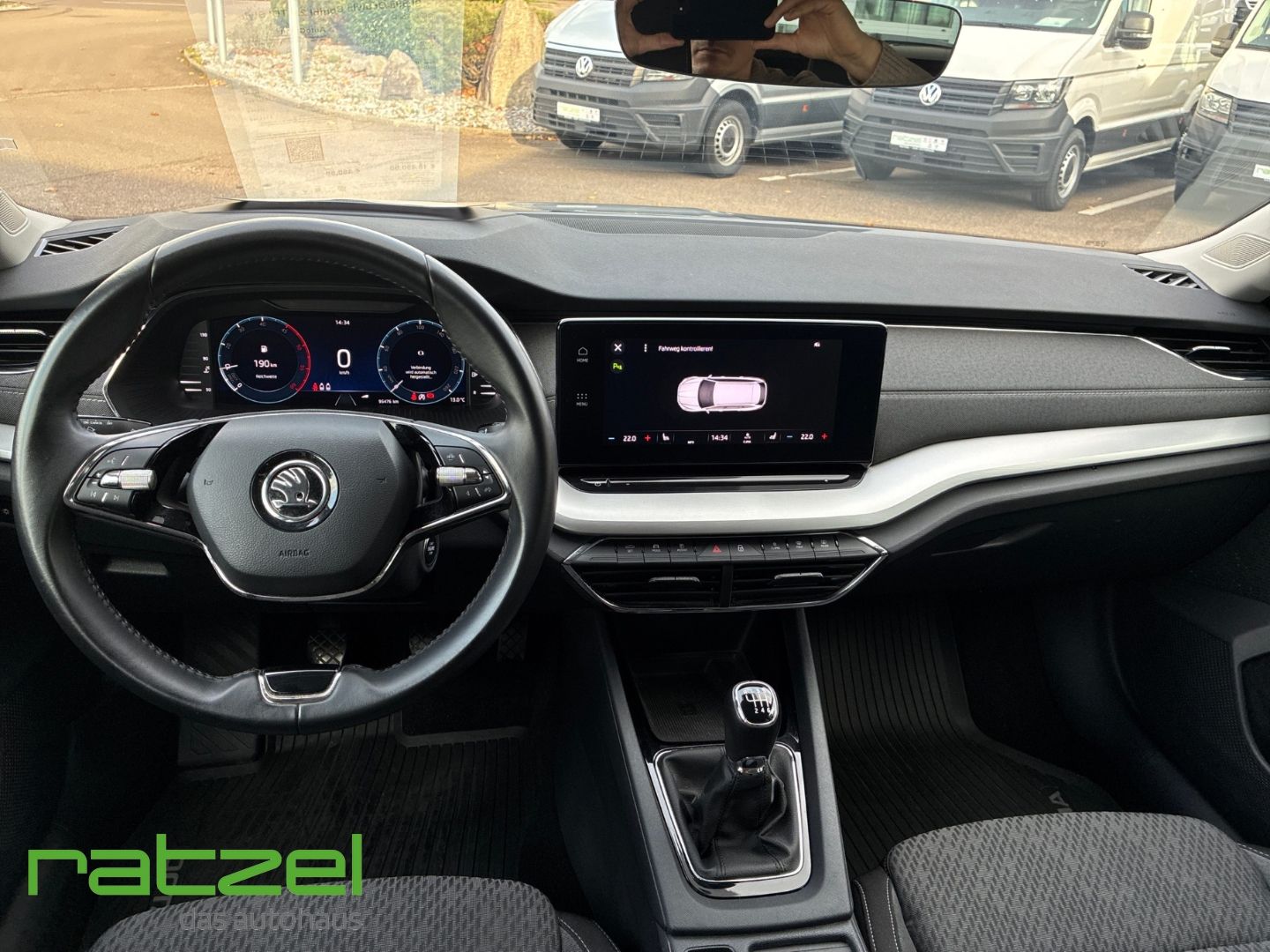 Fahrzeugabbildung SKODA Octavia Combi 2.0 TDI Style HUD AHK-klappbar Nav