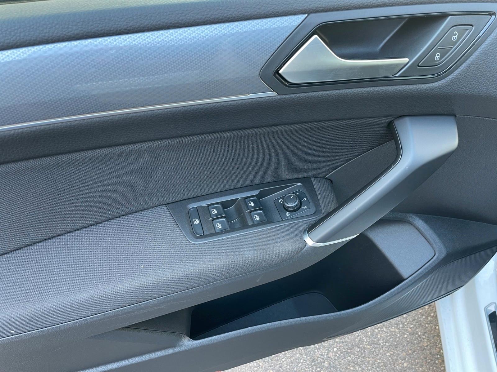 Volkswagen Touran 1.5TSI DSG IQ LED ASSIST ACC PARK, миниатюра 9
