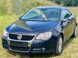Volkswagen Eos 1.6 FSI Standard - Volkswagen Eos: Standard
