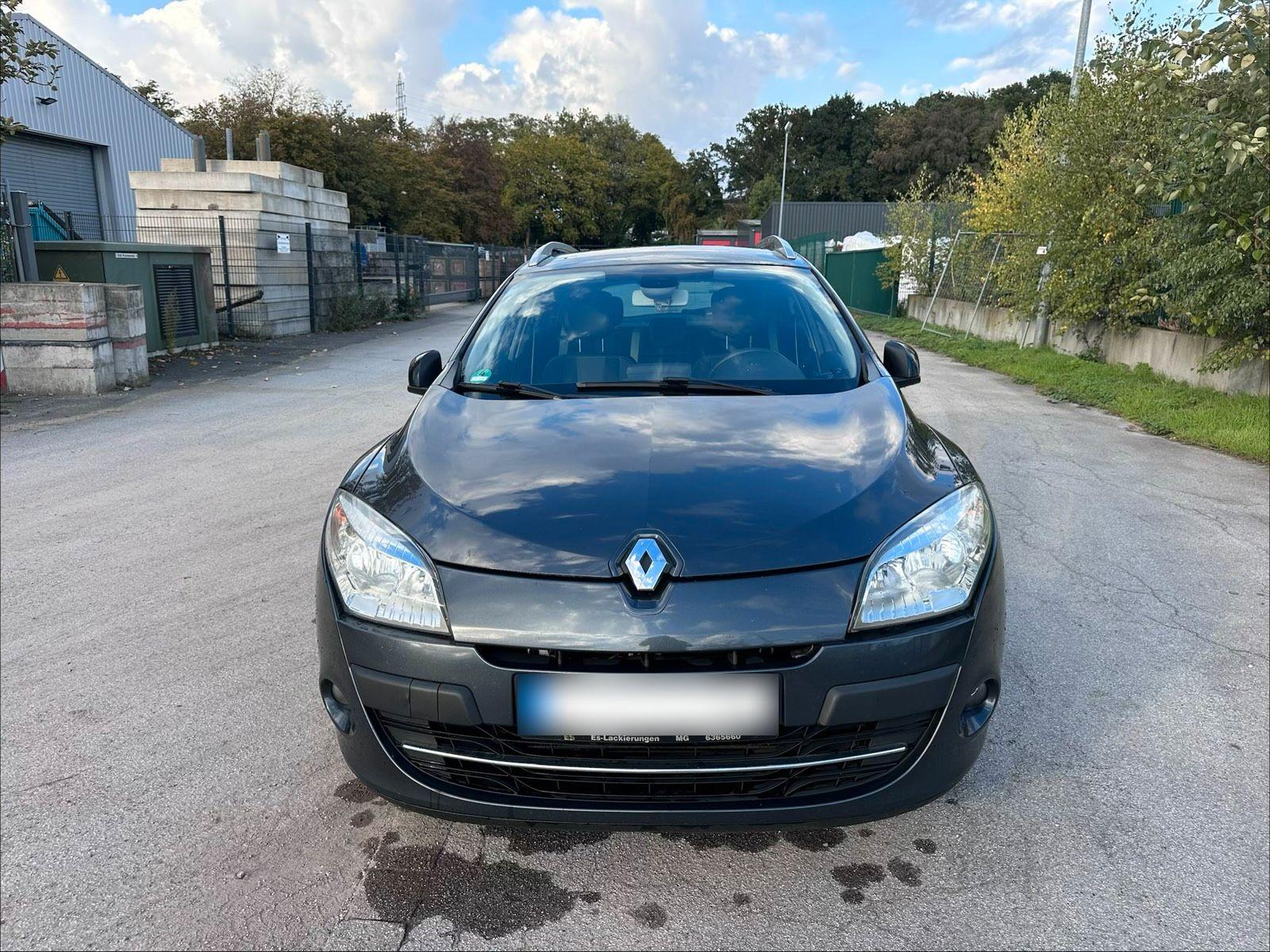 Renault Megane 2011 — photo 7
