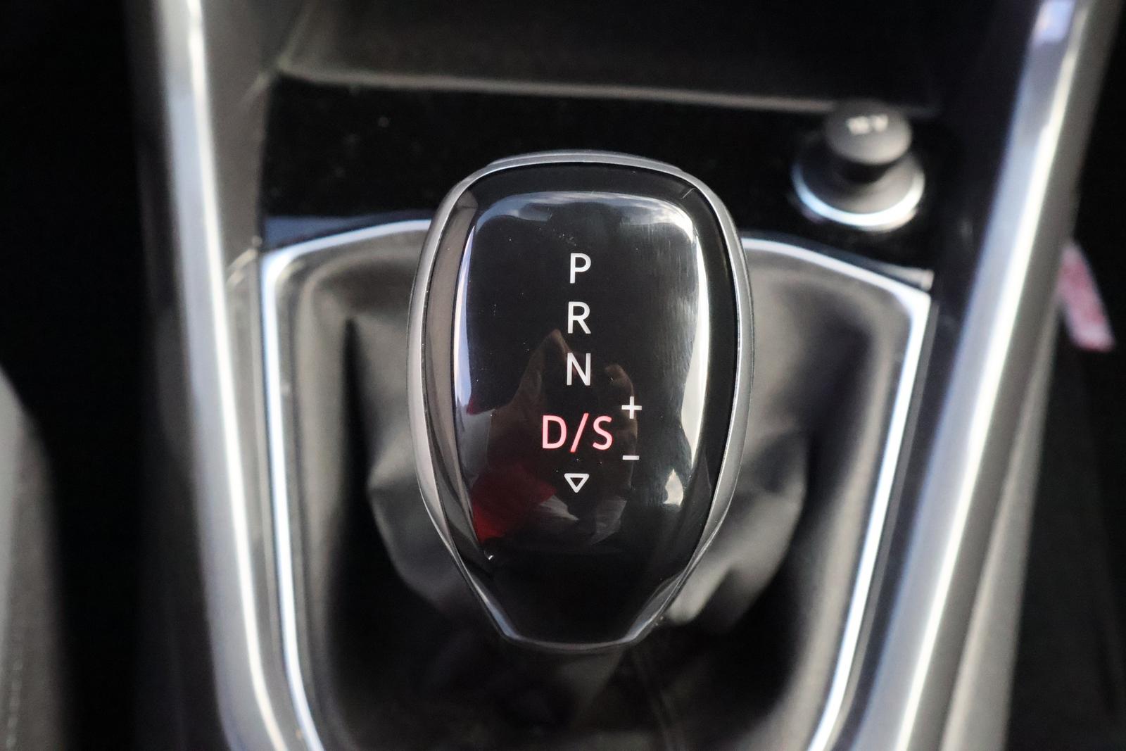 Volkswagen T-Cross 1.0 Basis Navi Tempomat Sitzheizung PDC