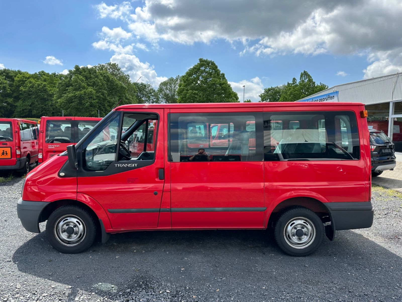 Fahrzeugabbildung Ford Transit Kombi FT 280 K*9 Sitzer*8038*
