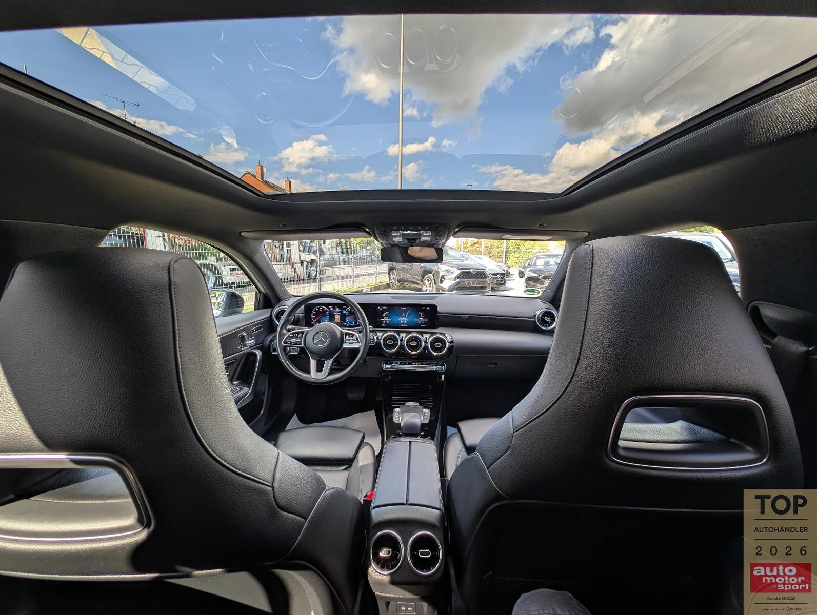 Mercedes-Benz A250 Prog*Dis+*360°LED*PANO*Wide*JungeSterne7.27