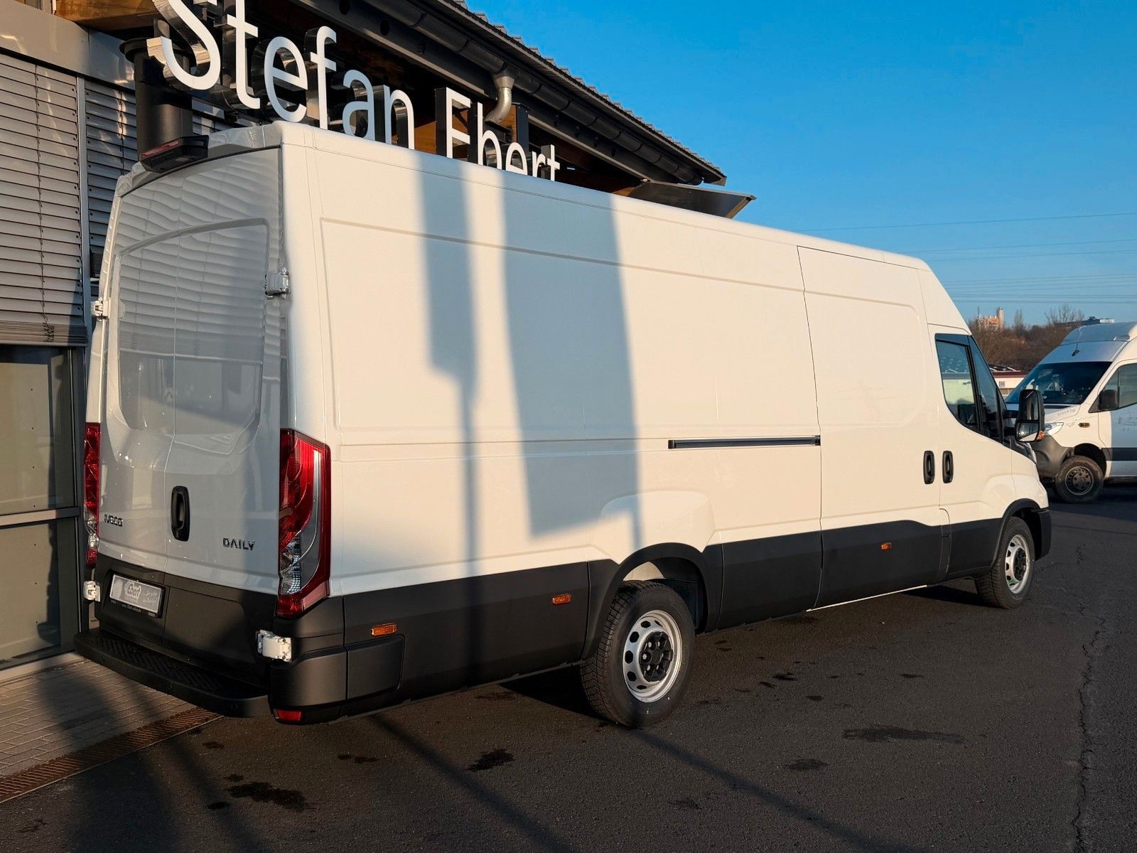 Fahrzeugabbildung Iveco Daily 35S18 HA8 *R4.100mm*Automatik*Kamera*ACC*