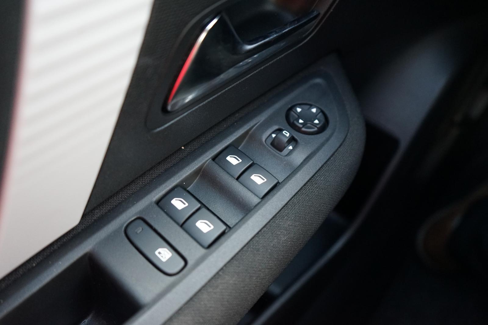 Citroën C4 PureTech130 LED AAC SHZ LHZ