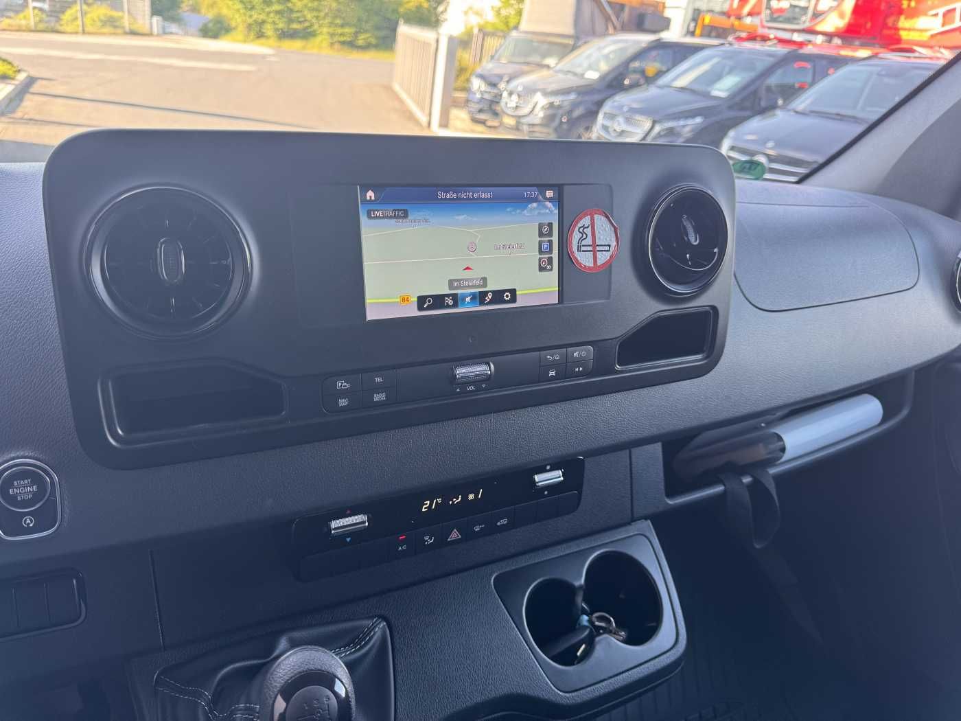 Fahrzeugabbildung Mercedes-Benz Sprinter 317 CDI Koffer LBW Schwing Klima Kamera