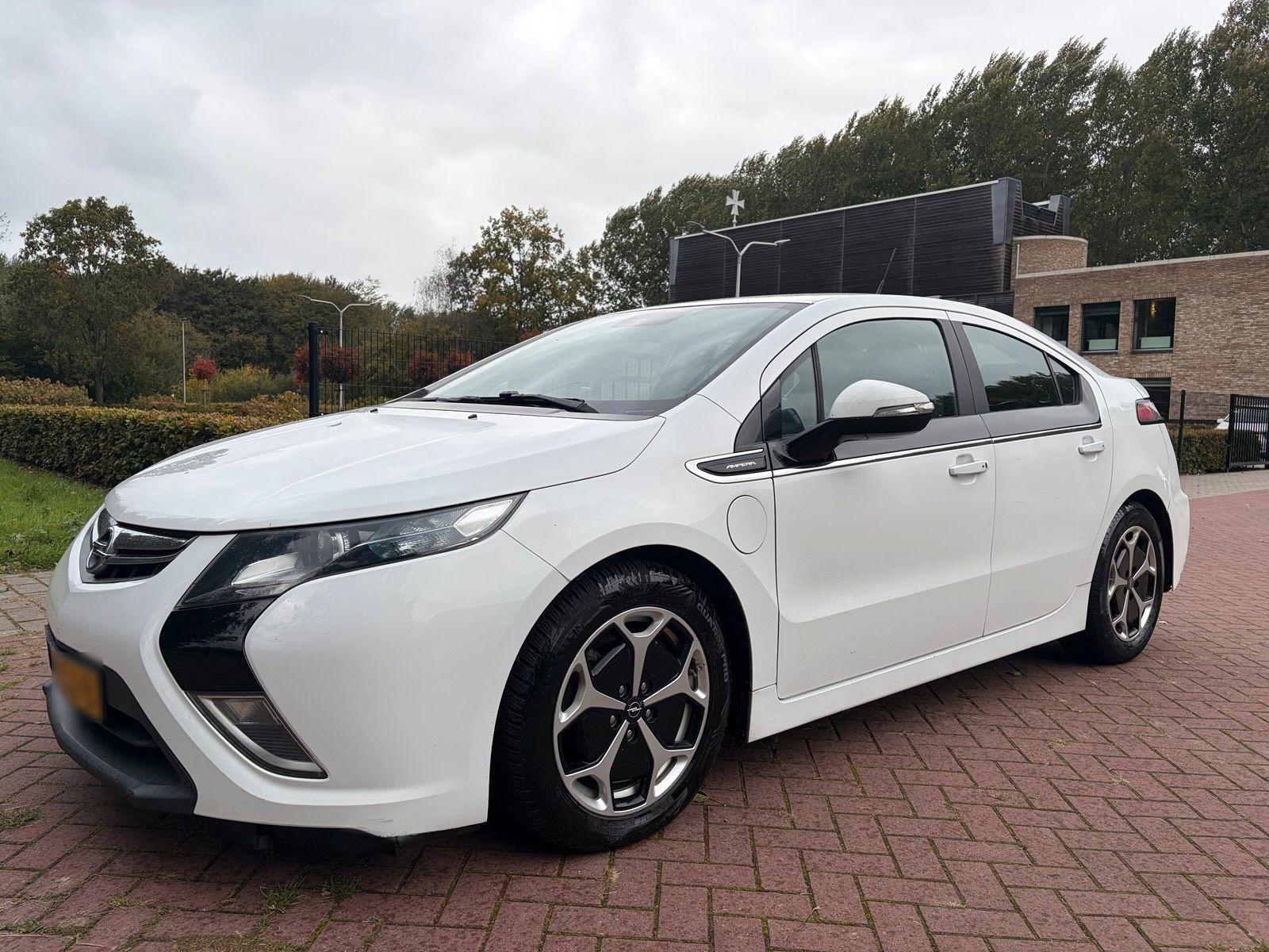 Opel Ampera