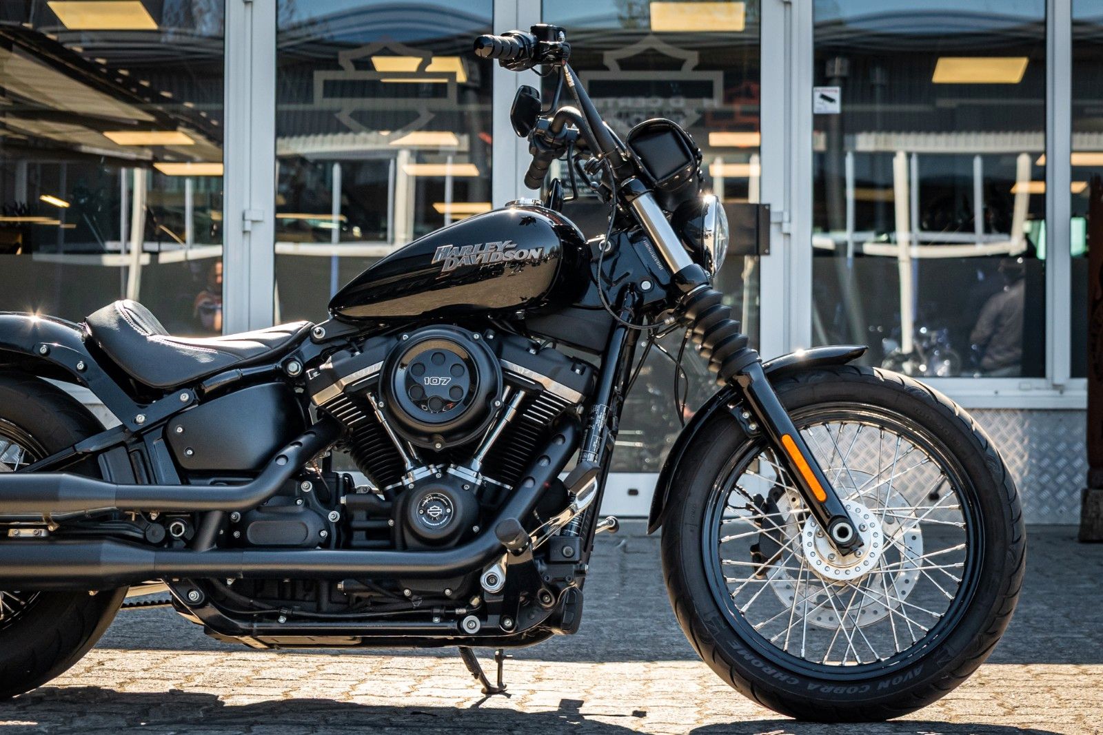 Fahrzeugabbildung Harley-Davidson STREET BOB FXBB - Heckumbau 200er Hinterreifen