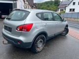 Nissan Qashqai Acenta 4X4 - Nissan Qashqai: Allradantrieb, Acenta