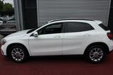 Mercedes-Benz GLA 180 STYLE AUTOMATIK KLIMA NAVI LED 17.ZOLL - Mercedes-Benz in Gelsenkirchen: 180