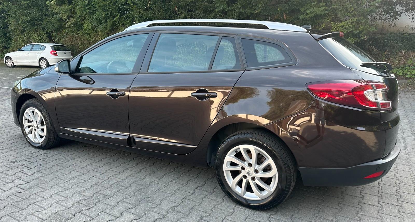 Renault Megane III Grandtour Paris
