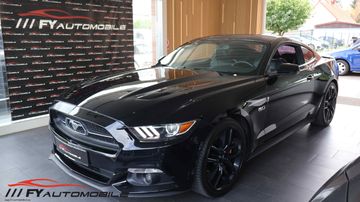 Ford Mustang - 1