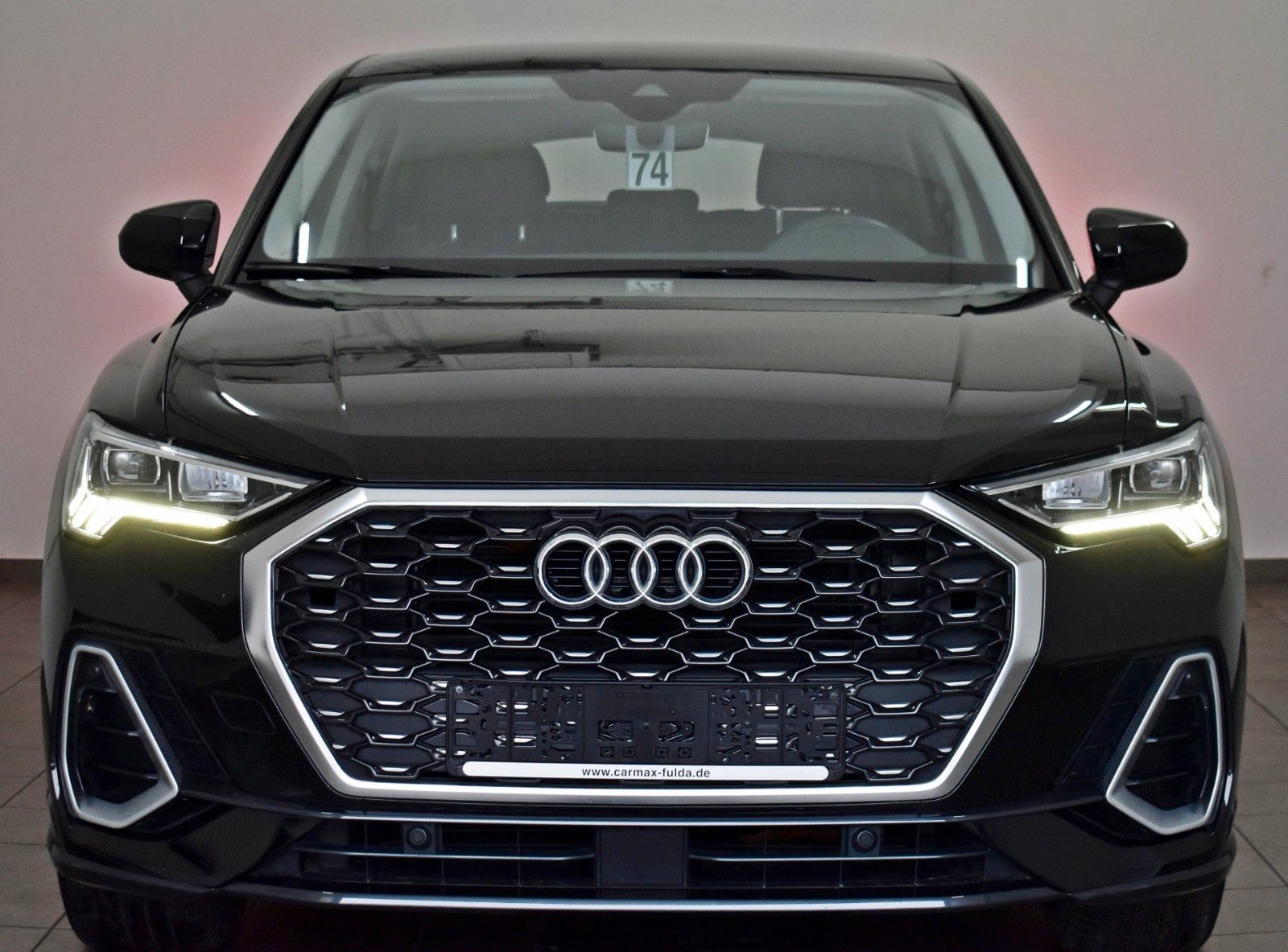 Fahrzeugabbildung Audi Q3 Sportback 35 TFSI S line,Navi,LED,Carplay