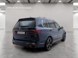 BMW X7 M50i Standheizung Night Vision Massage AHK - blaue BMW X7 M50