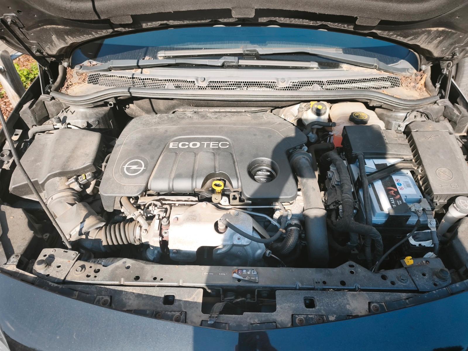 Opel Astra 2015 — photo 9