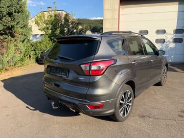 Ford Kuga - 4