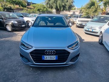 Audi A4 - 1