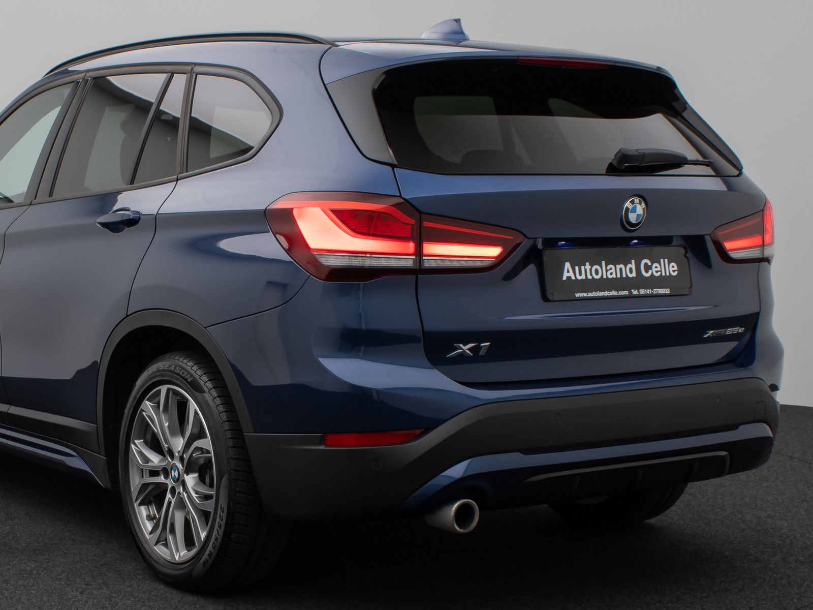 Fahrzeugabbildung BMW X1 xD25e Sport Line Parkassist DAB HiFi Komfort