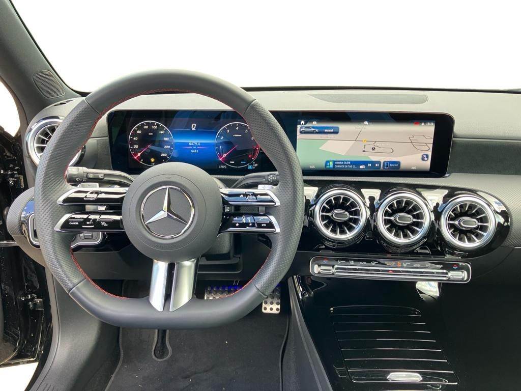 Fahrzeugabbildung Mercedes-Benz A 200 AMG Line AMG*LED*SpurH*PDC*RFK*AHK