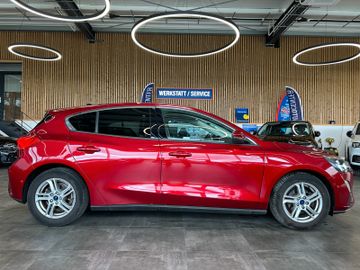 MYAUTOCENTER – Gebraucht- und Jahreswagen mit Werkstattservice in Pfaffenhofen Ford Focus Lim. *Pano*Kamera*AHK*LED*