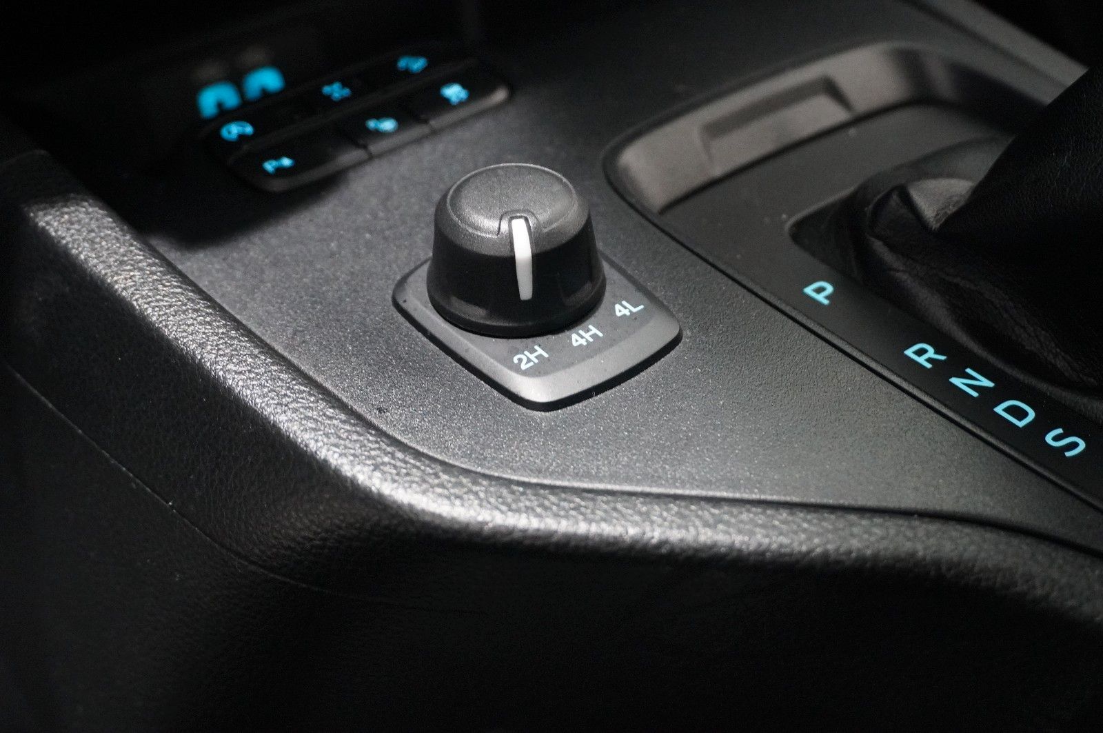 Fahrzeugabbildung Ford Ranger 2.0D LIMITED 4X4 EXTRA NAVI/LED/LEDER/AHK
