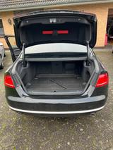 Audi A8 4H 3,0TDI Quattro - Audi A8 mit Diesel-Antrieb: Limousine, 4.0
